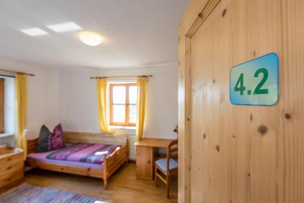 Bergmann Apartment Burgkirchen an der Alz Екстериор снимка